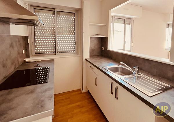 Appartement à louer Libourne : 2 pièces, 43m² avec 1 chambre(s) à 614€ - AJP Immobilier Saint Andre de Cubzac
