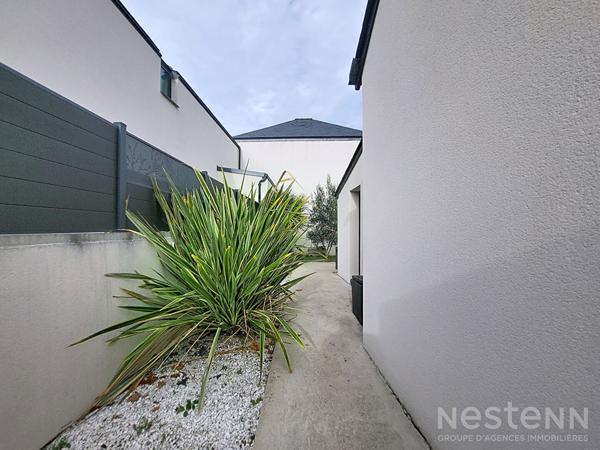 Maison à vendre à ANGERS - St Léonard limite Saint Barthélémy d'Anjou 2 chambres + jardin