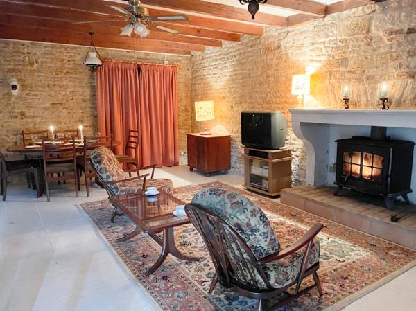 Maison à vendre à Chef-Boutonne (79110) - Deux-Sèvres
