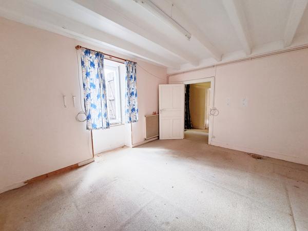 Maison à vendre à Chef-Boutonne (79110) - Deux-Sèvres