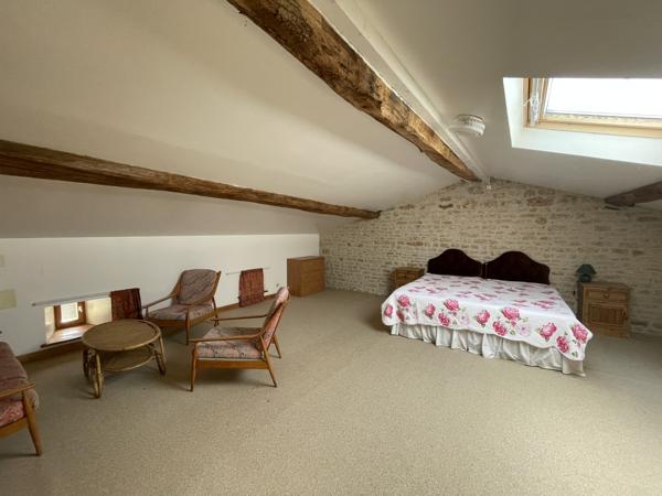 Maison à vendre à Chef-Boutonne (79110) - Deux-Sèvres