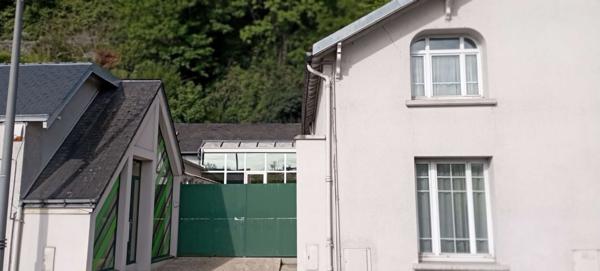 POITIERS, Immeuble de 341m²