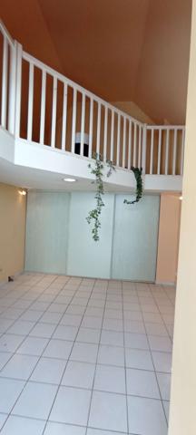 POITIERS, Immeuble de 341m²