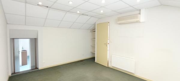 POITIERS, Immeuble de 341m²