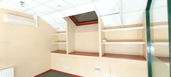 POITIERS, Immeuble de 341m²