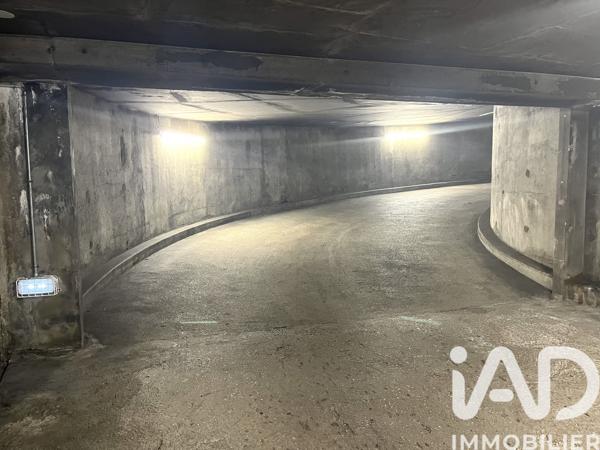 Parking à vendre 10 m² Paris 15