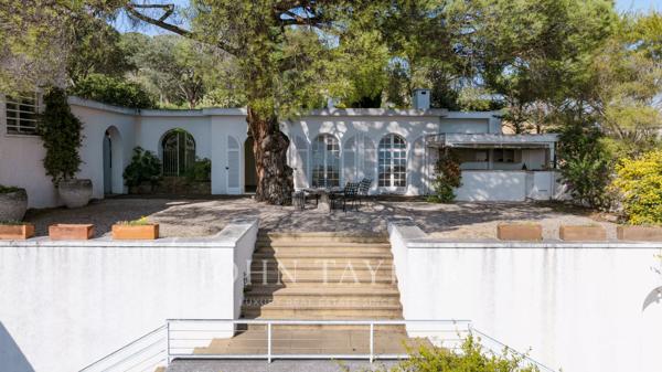 Exceptionnelle Propriété de 1930 Vue mer