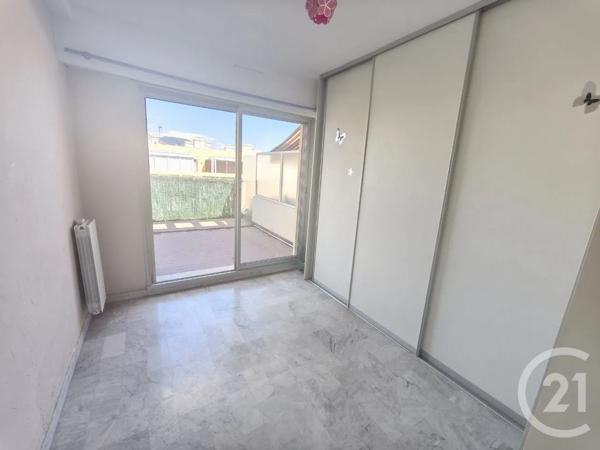 Appartement F3 à vendre  3 pièces - 56,69 m 2   ROQUEBRUNE CAP MARTIN  - 06