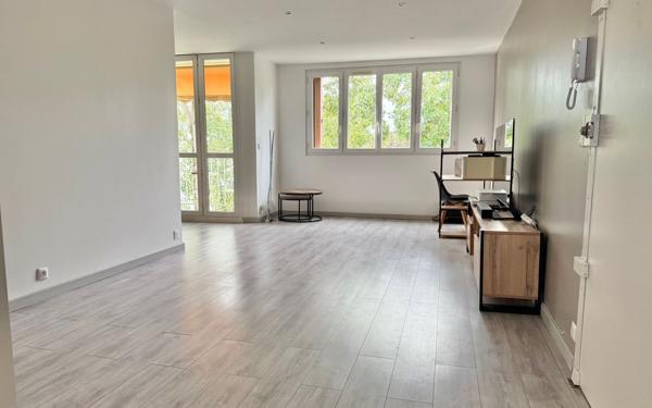 Appartement à vendre    7 pièces • 116 m2 Chilly-Mazarin