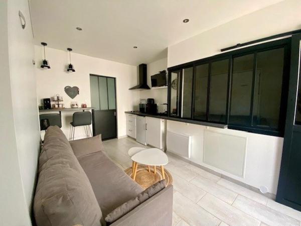 Superbe villa contemporaine de 2020 à seulement 15 min en vélo du port de la Rochelle dans un quartier privilégié ! !