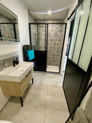 Superbe villa contemporaine de 2020 à seulement 15 min en vélo du port de la Rochelle dans un quartier privilégié ! !