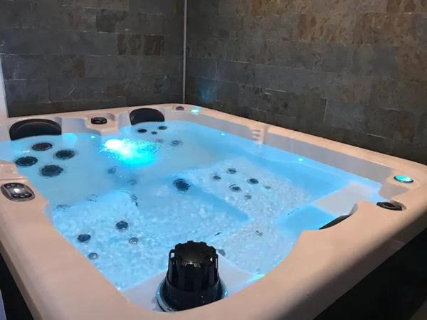 Superbe villa contemporaine de 2020 à seulement 15 min en vélo du port de la Rochelle dans un quartier privilégié ! !