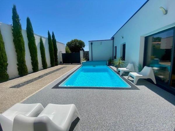 Superbe villa contemporaine de 2020 à seulement 15 min en vélo du port de la Rochelle dans un quartier privilégié ! !