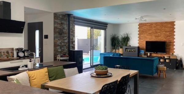 Superbe villa contemporaine de 2020 à seulement 15 min en vélo du port de la Rochelle dans un quartier privilégié ! !