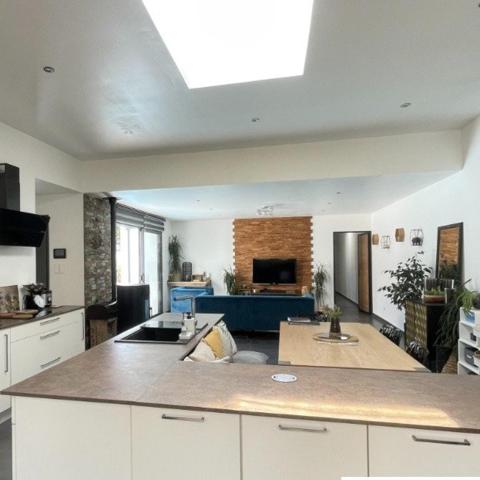 Superbe villa contemporaine de 2020 à seulement 15 min en vélo du port de la Rochelle dans un quartier privilégié ! !