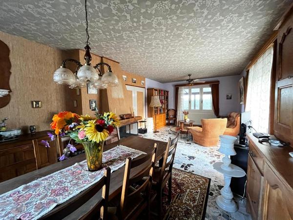 Maison à vendre à Langres en Haute-Marne (52200), ref : SGML116126