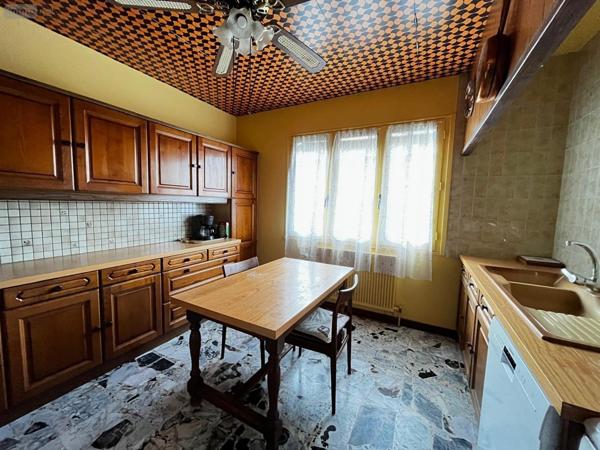 Maison à vendre à Langres en Haute-Marne (52200), ref : SGML116126