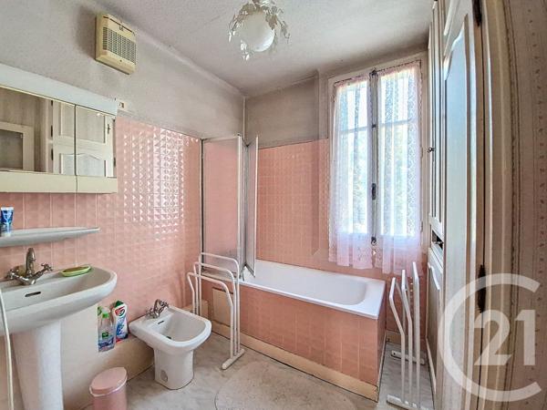 Maison à vendre  7 pièces - 187 m2 ST PIERRE LES NEMOURS - 77