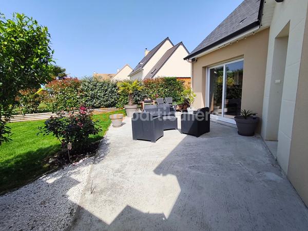 Vente
                Maison129,7 m² - 5 Pièces -
                    MEZIDON VALLEE D AUGE (14370)