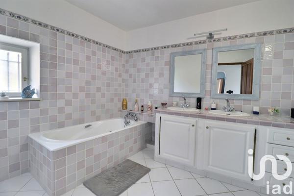 Maison à vendre 6 pièces 188 m² Sorgues