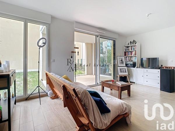 Appartement 3 pièces de 66 m² à PUYRICARD (13540)