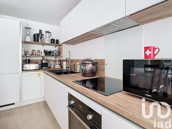 Appartement 3 pièces de 66 m² à PUYRICARD (13540)