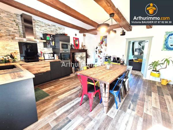 Vente Maison 6 pièces 158 m2 à Lons-le-Saunier