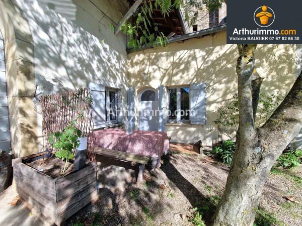 Vente Maison 6 pièces 158 m2 à Lons-le-Saunier