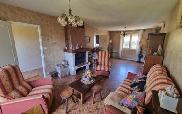 Maison à vendre    3 pièces • 73,70 m2 Saint-Yrieix-la-Perche