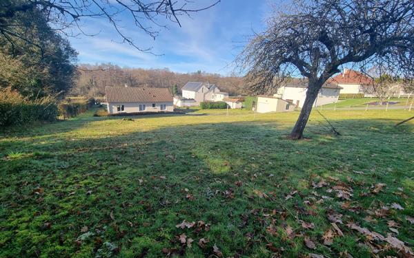 Maison à vendre    3 pièces • 73,70 m2 Saint-Yrieix-la-Perche