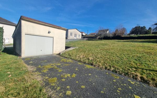 Maison à vendre    3 pièces • 73,70 m2 Saint-Yrieix-la-Perche