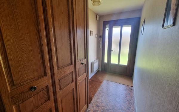 Maison à vendre    3 pièces • 73,70 m2 Saint-Yrieix-la-Perche