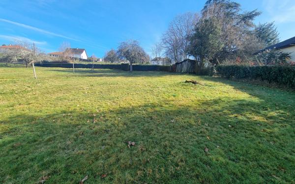 Maison à vendre    3 pièces • 73,70 m2 Saint-Yrieix-la-Perche