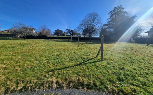 Maison à vendre    3 pièces • 73,70 m2 Saint-Yrieix-la-Perche