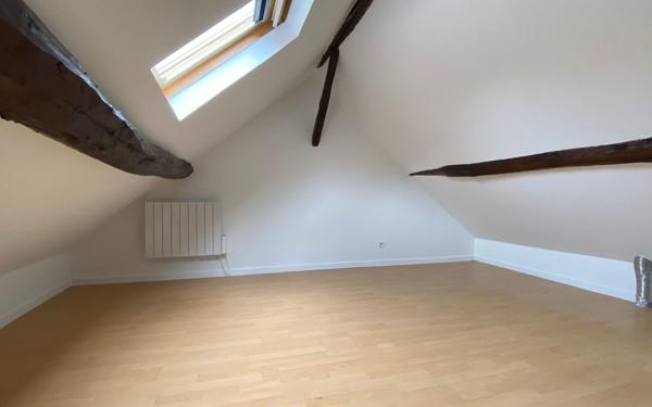 Appartement à louer    2 pièces •  Chennevières-sur-Marne