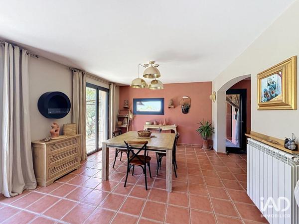 Maison à vendre 5 pièces 195 m² Trets