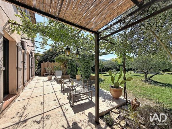 Maison à vendre 5 pièces 195 m² Trets