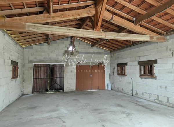 Grange de 77 m² à fort potentiel sur terrain de 1 135 m² avec piscine – Lavernose-Lacasse