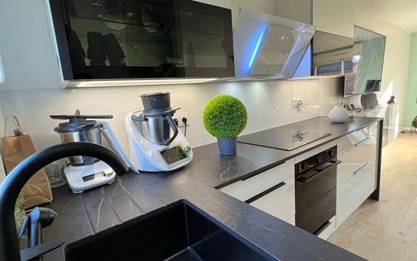 Maison à louer    4 pièces •  Yffiniac