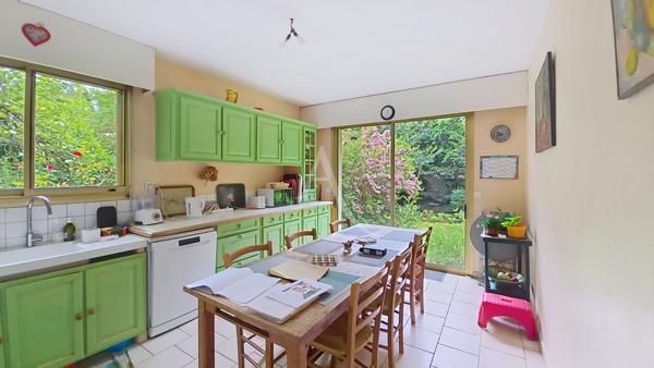 Demeure PALAISEAU 7 pièces 179 m²