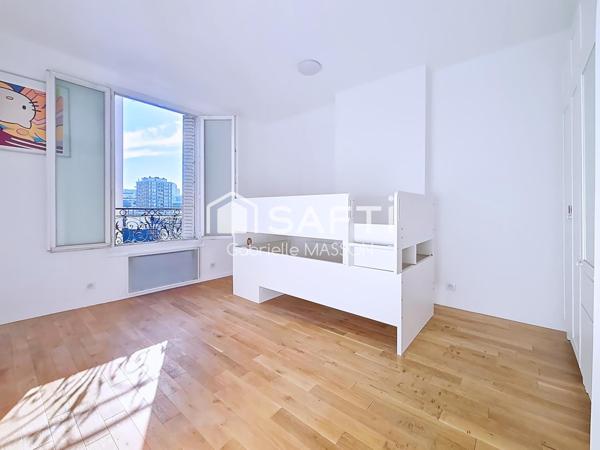 Appartement traversant avec cave