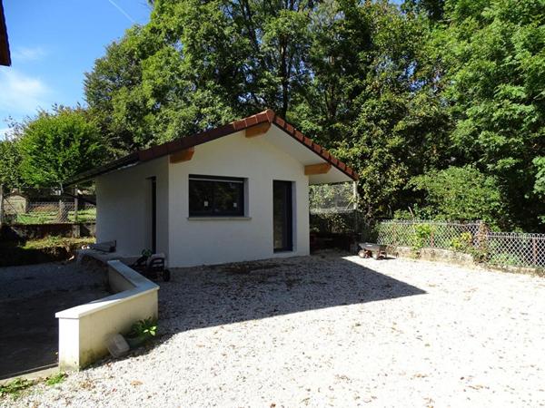 Maison individuelle de 181m² avec petite habitation en dépendance