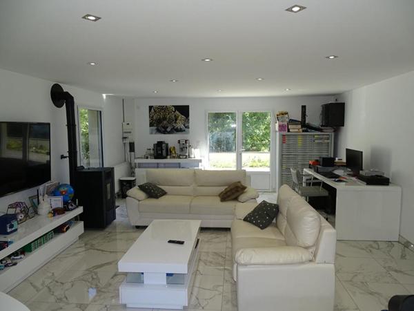 Maison individuelle de 181m² avec petite habitation en dépendance