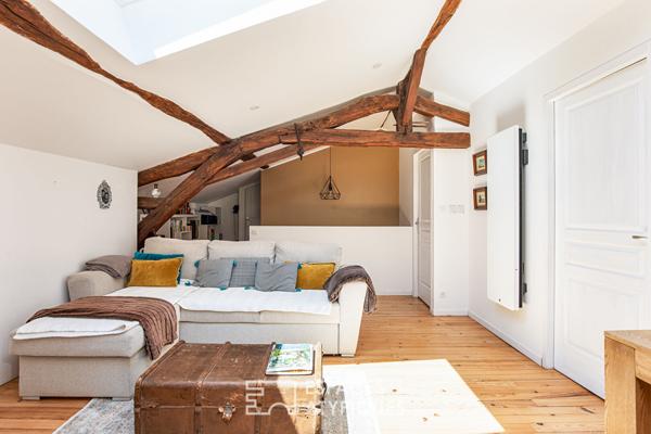 Maison d’hôtes avec jardin au pied d’un des plus « beaux villages de France ».