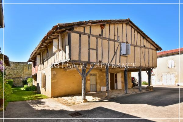 Maison à vendre 5 pièces proche de VIC FEZENSAC (32) 5 pièces de 100 m2 habitables avec 318 m2 de terrain divisé en 3 parcelles non attenantes