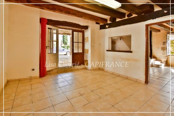 Maison à vendre 5 pièces proche de VIC FEZENSAC (32) 5 pièces de 100 m2 habitables avec 318 m2 de terrain divisé en 3 parcelles non attenantes