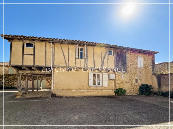 Maison à vendre 5 pièces proche de VIC FEZENSAC (32) 5 pièces de 100 m2 habitables avec 318 m2 de terrain divisé en 3 parcelles non attenantes