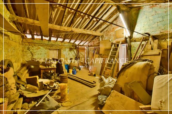 Maison à vendre 5 pièces proche de VIC FEZENSAC (32) 5 pièces de 100 m2 habitables avec 318 m2 de terrain divisé en 3 parcelles non attenantes