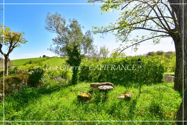 Maison à vendre 5 pièces proche de VIC FEZENSAC (32) 5 pièces de 100 m2 habitables avec 318 m2 de terrain divisé en 3 parcelles non attenantes