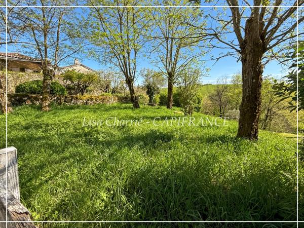 Maison à vendre 5 pièces proche de VIC FEZENSAC (32) 5 pièces de 100 m2 habitables avec 318 m2 de terrain divisé en 3 parcelles non attenantes